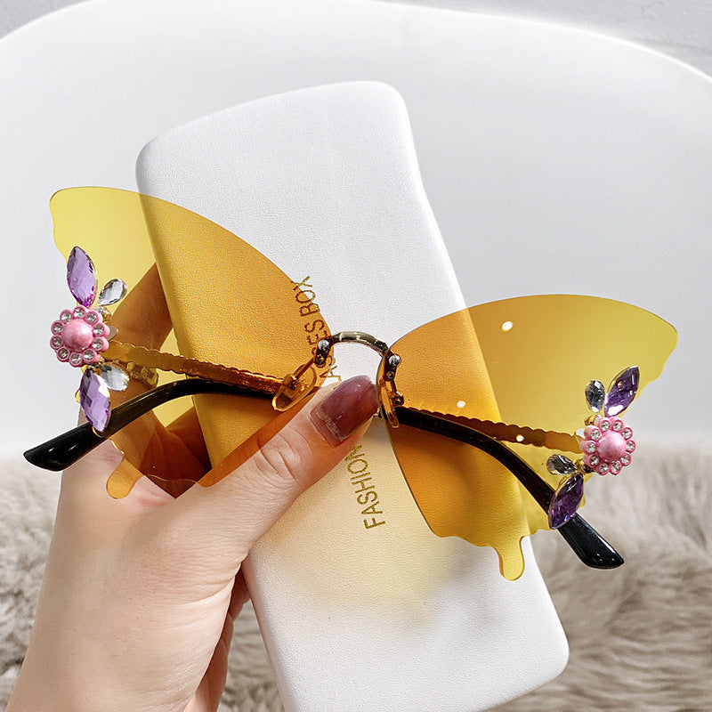 New Frameless Trimmed Butterfly Shaped Sunglasses Diamond-studded Bright Colourful Hipster Party Fashion Sunglasses